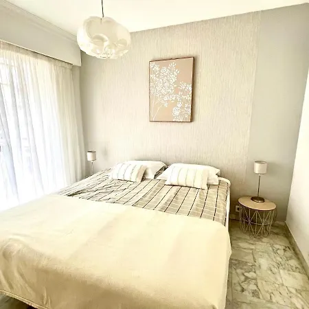 Palais Lumiere Apartment