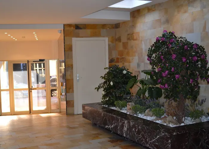Palais Lumiere Apartment Cannes